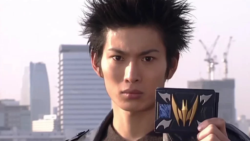 Satoshi Matsuda yang lebih dikenal sebagai Ren Akiyama di Kamen Rider Ryuki